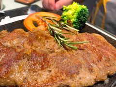 石烧澳洲板健牛扒-開籠雀冰室(同和金铂店)
