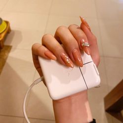 -悦色美甲美睫·精品