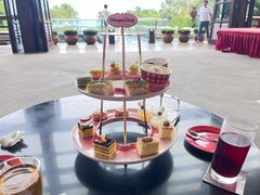 -亚龙湾喜来登·美景台大堂吧