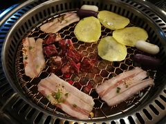 -炙忧烤肉屋(中国铁建广场店)