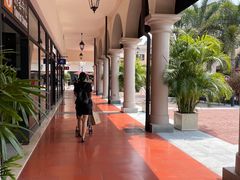 -佛罗伦萨小镇广佛名品奥特莱斯(疏港路店)