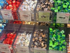 -VENCHI 闻绮(北京国贸商城店)