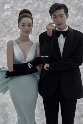 -至臻微拉婚纱摄影