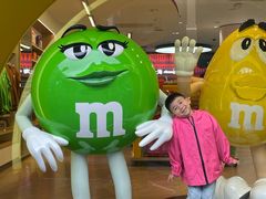 -m豆巧克力世界(上海世茂广场店)