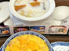 -广信牛奶甜品世家(台东店)