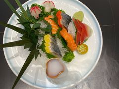 -鼎泰亨·海鲜牛肉餐厅(滨江店)