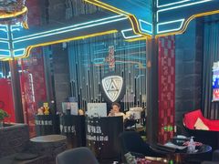 -屋有岛沉浸游戏旗舰店(中山公园店)