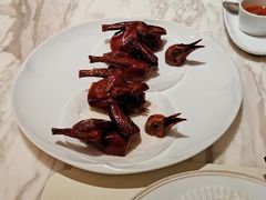 脆皮妙龄鸽-新荣记(新源南路店)