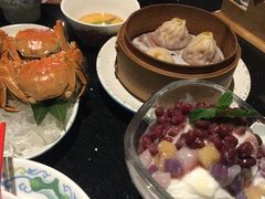 蟹粉小笼包-老头儿油爆虾·知味杭州(爱琴海购物中心)