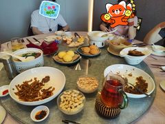 -景月阁空中食府(希尔顿酒店)