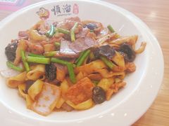 -顺溜·手工刀削面·黑金店(铜锣湾店)