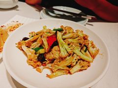 -江城小馆陕南妈妈菜·全球旅行餐厅(钟楼店)