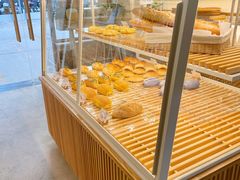 面包甜点陈列柜-前进麦味·天然烘焙(凯德1818店)