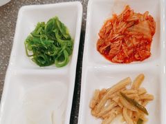 -豚妈妈汤饭·部队锅(南京东路店)