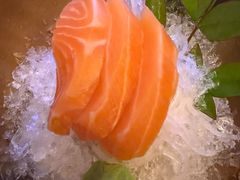 厚切三文鱼-坂吉屋·居酒屋深夜食堂(龙湖店)