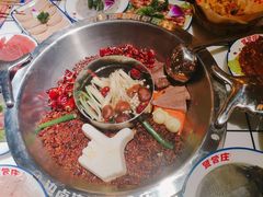 -贤合庄卤味火锅(安吉万达店)