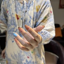 -桃色美甲沙龙