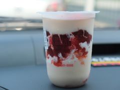 草莓摇摇奶昔-蜜雪冰城(浙江大学店)