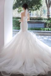 -艾米丽婚纱礼服