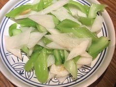 盖菜炒山药-云海肴·汽锅鸡·云南菜(天山百盛优客店)