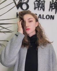 -V8潮牌·接发烫染连锁