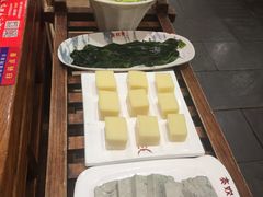 -亮欢寨酸汤鱼(沙冲路店)