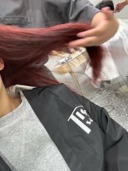 -Tloml salon