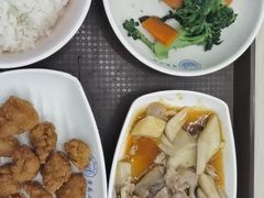-同济大学本部学苑饮食广场