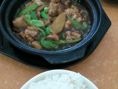 -杨铭宇黄焖鸡(新华路店)