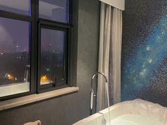 -桔子酒店(合肥淮河路步行街大东门地铁站店)