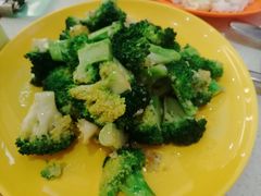-潮庭港式茶餐厅·熊仔奶茶(同济广场店)