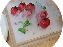 番茄脆菇沙拉-小大董·烤鸭(五棵松店)