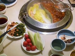 -左庭右院鲜牛肉火锅(浦江欢乐颂店)