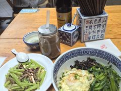 -沪西老弄堂面馆(定西路店)