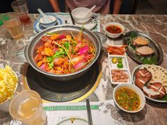 -禄婶鸡煲·打边炉