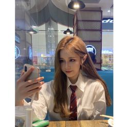 -AYO SALON