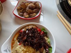 -毛辣果·贵州红酸汤牛肉火锅(西单店)