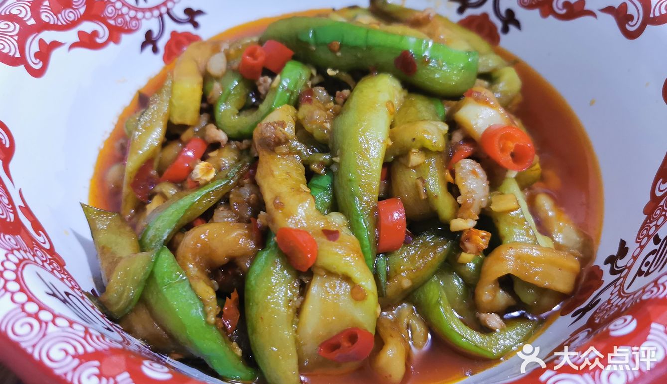 要得家菜馆，去之前一定和老板先预订