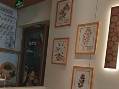 -必胜客(WOW昙华林店)