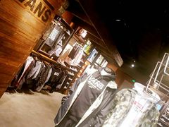 -VANS(三里屯太古里店)
