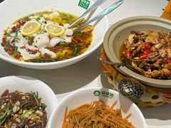 -绿草地·湘菜(7mall店)