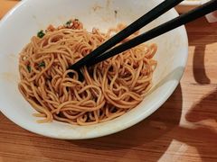 -诚铭记·虾仁汤包·成都小吃(融创店)