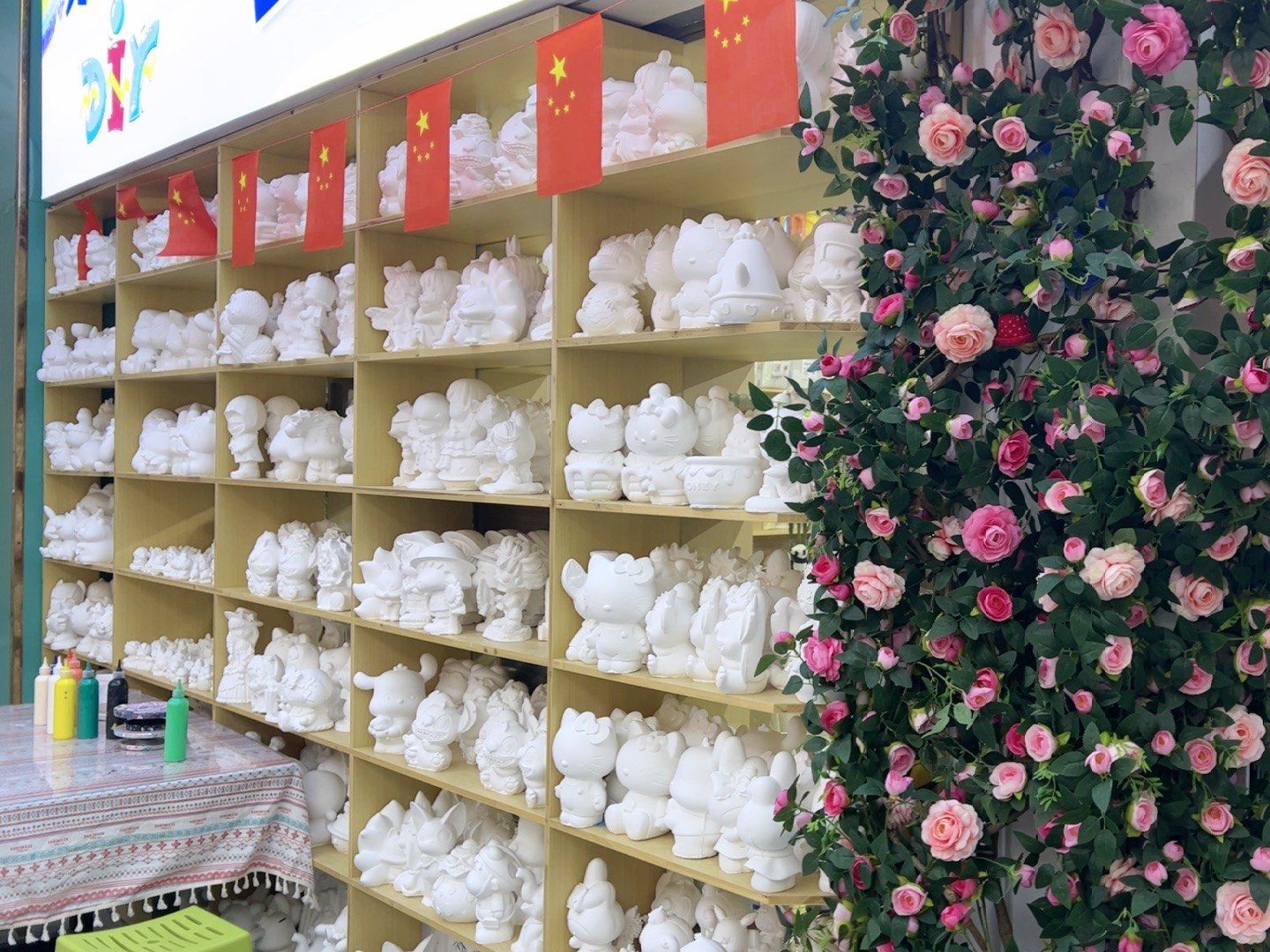 体验了石膏娃娃体验感很好,店内石膏娃娃种类很多