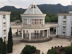 -浙江越秀外国语学院