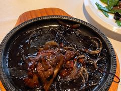 -八府香鸭·啫啫煲(华山路店)