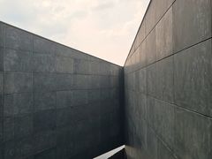 -知美术馆