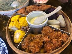 -黄桷树曹家私房菜(江与城店)