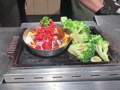 番茄红烩味汉堡肉-肉肉大米(金虹桥店)