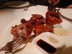 招牌红烧乳鸽-太平馆西餐厅(北京路店)