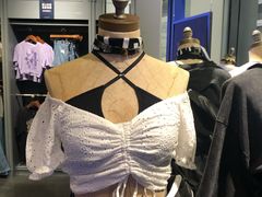 -Hollister(天环广场店)